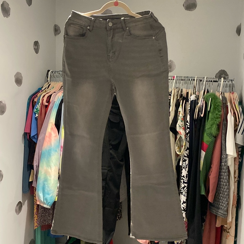 Large new no tags flare grey jeans with some stretch